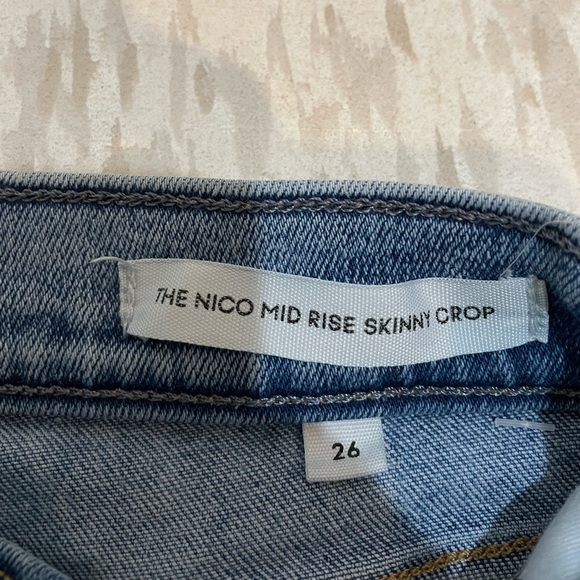 Aritzia Denim Forum - The Nico Mid Rise Skinny Crop Blue Jeans in size 26 - Picture 6 of 12